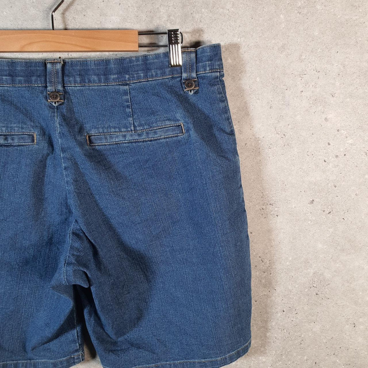 Vintage Lee Low Rise Baggy Shorts Jorts Cargo Womens W34 Blue Relaxed Denim A4578