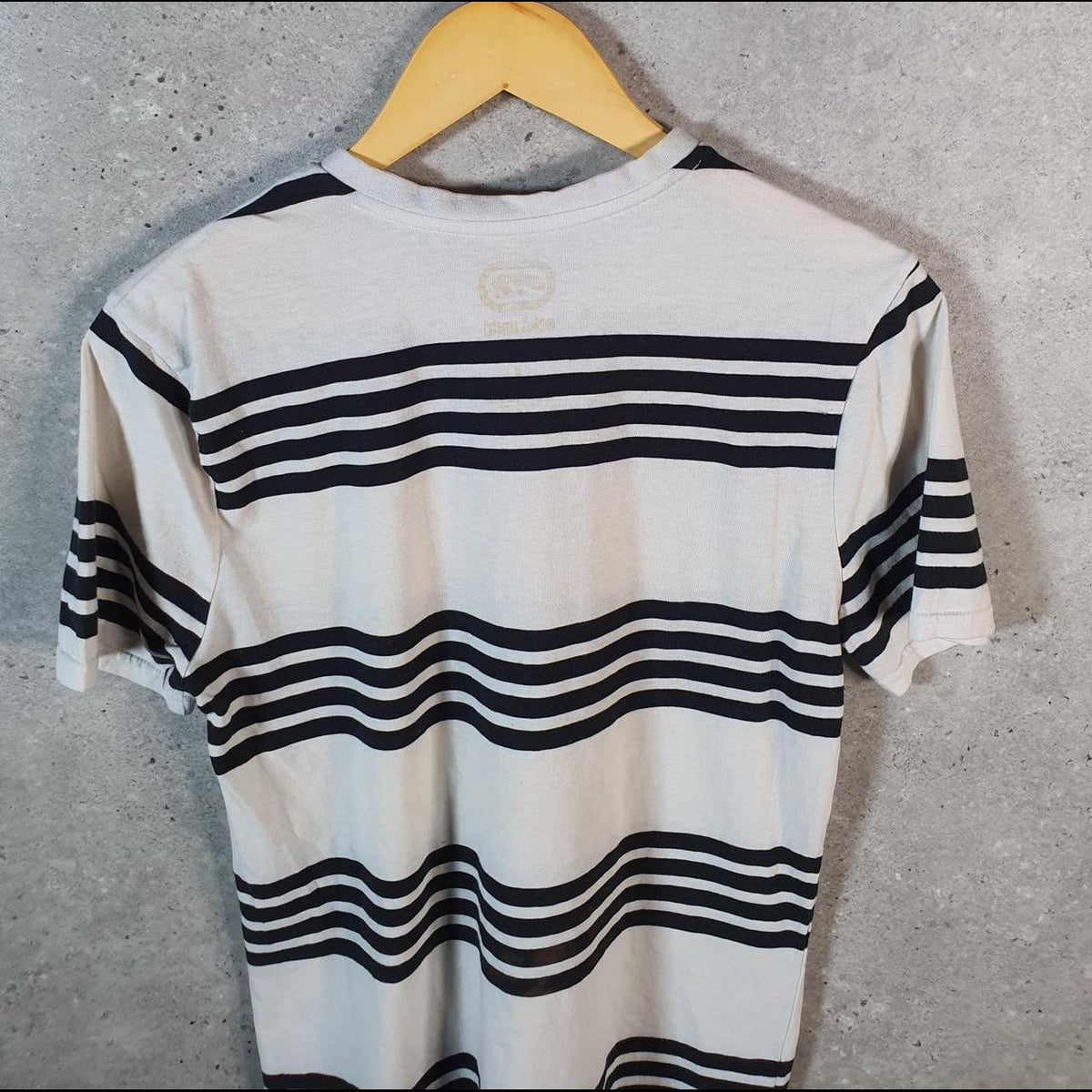 Vintage Ecko Unltd. Y2K T Shirt Men’s White Small Striped Casual Sports Logo Athletic C9966