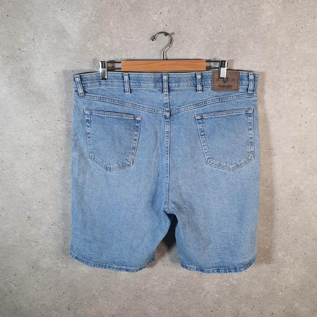 Vintage Wrangler Denim Shorts Jorts Cargo Men’s W40 Relaxed Blue Baggy Cotton