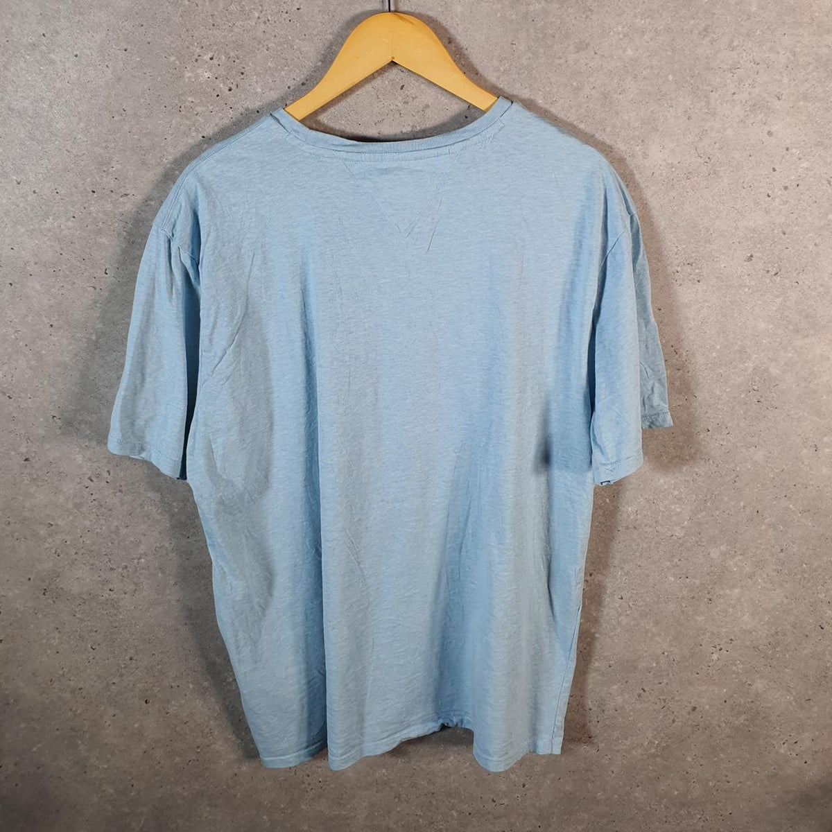 Vintage Tommy Hilfiger T Shirt Men’s XL Blue Custom Fit Embroidered Logo