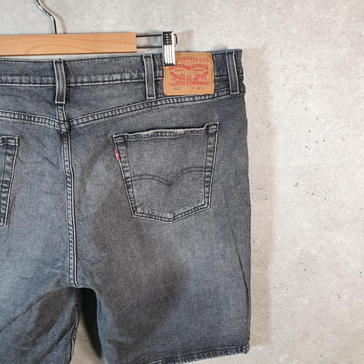 Vintage Levi’s 511 Baggy Shorts Jorts Cargo Men’s W42 Grey Relaxed Denim