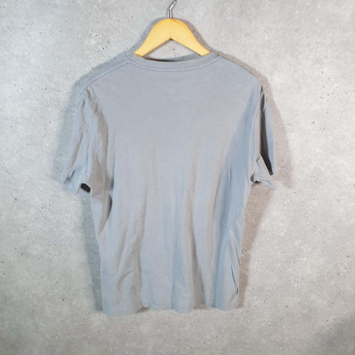 Vintage Levis Spellout T Shirt Shirt Men’s Medium Grey Logo Athletic Casual