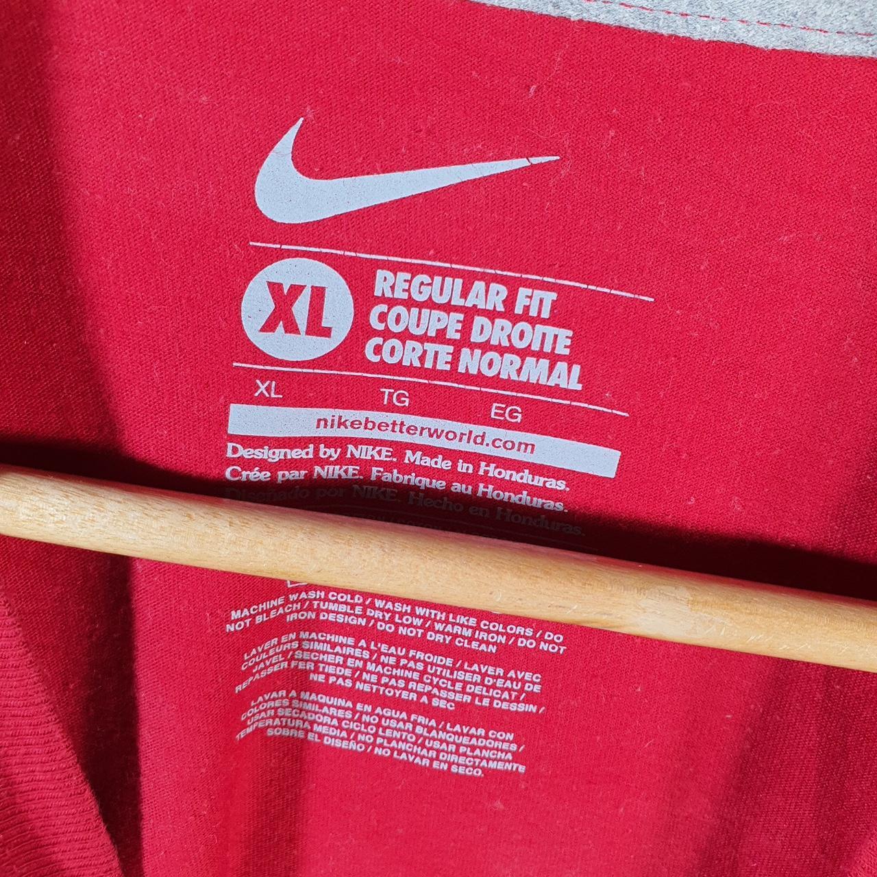 Vintage Nike T Shirt Men’s XL Red Embroidered Single Swoosh Logo Athletic Big Fish Vintage