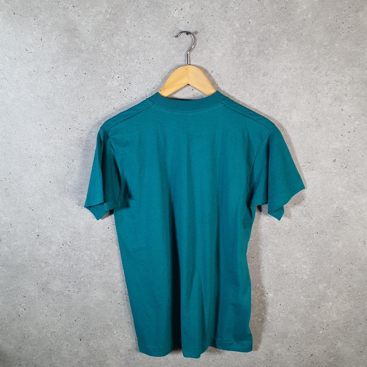 Vintage Fruit of the Loom USA 2003 School Leavers Single Stitch T Shirt Men’s Medium Blue Big Fish Vintage