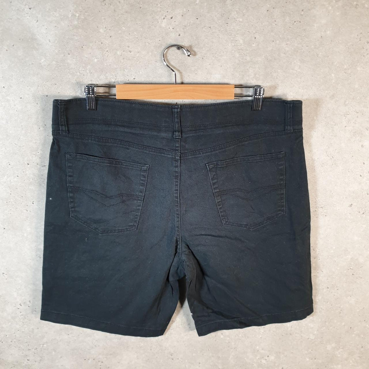 Vintage Izod Golf Chino Shorts Jorts Cargo Men’s W38 Black Baggy Cotton