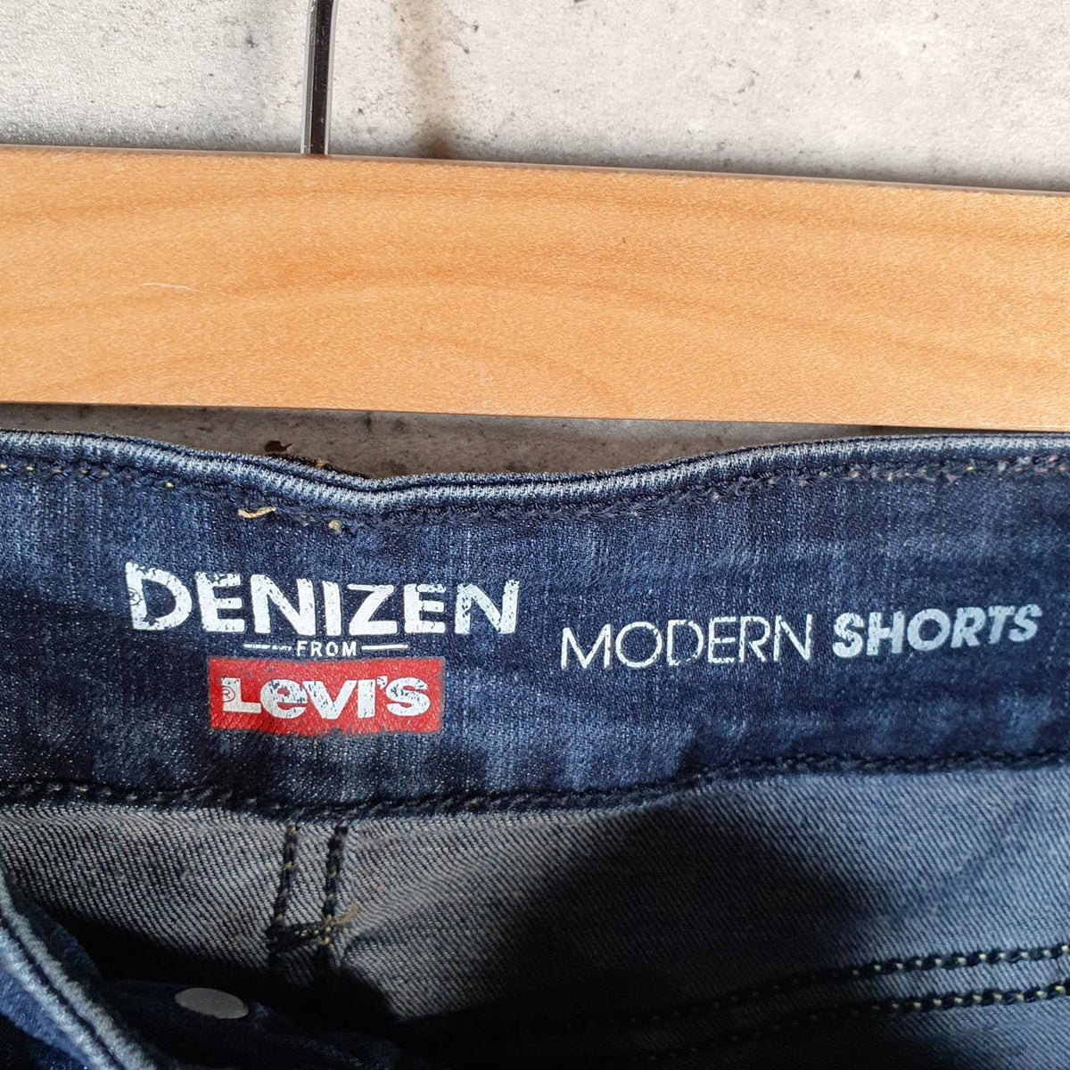 Vintage Levi’s Baggy Shorts Jorts Cargo Womens W27 Blue Relaxed Denim
