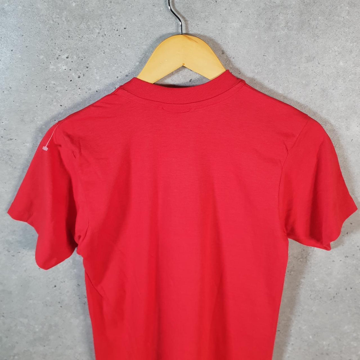 Vintage Hanes Minnesota Seasons Graphic 90s USA Single Stitch T Shirt Men’s Small Red C9555