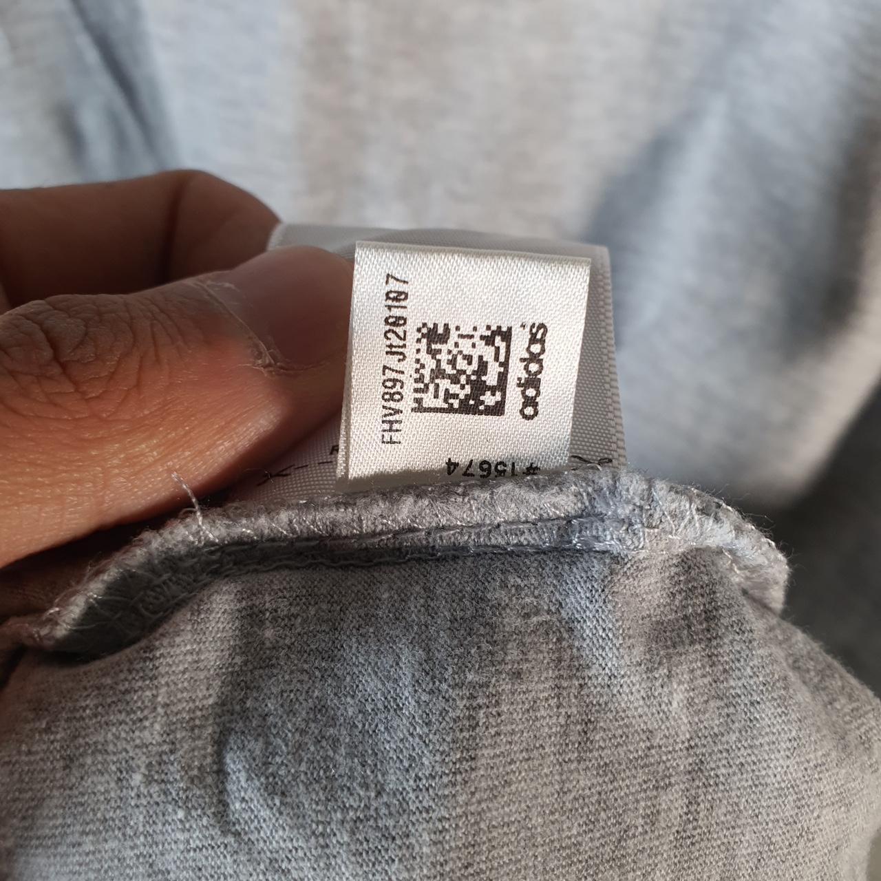 Vintage Adidas Golf T Shirt Men’s 2XL Grey Three Stripes Logo Athletic