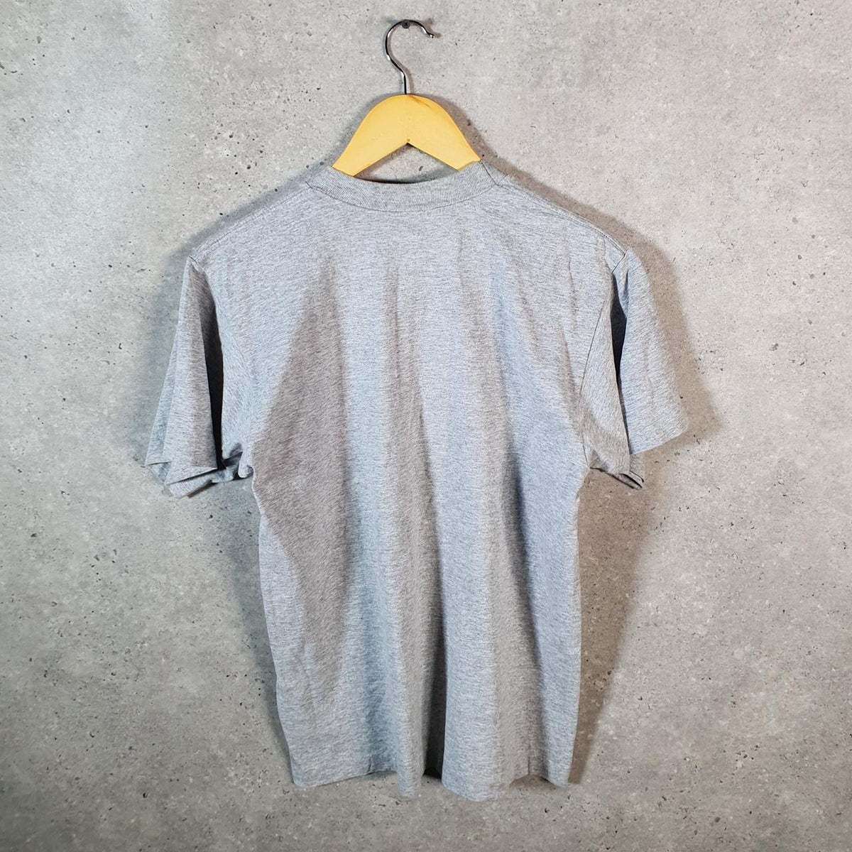 Vintage John Sport Dell Lean 2006 USA Single Stitch T Shirt Men’s Medium Grey