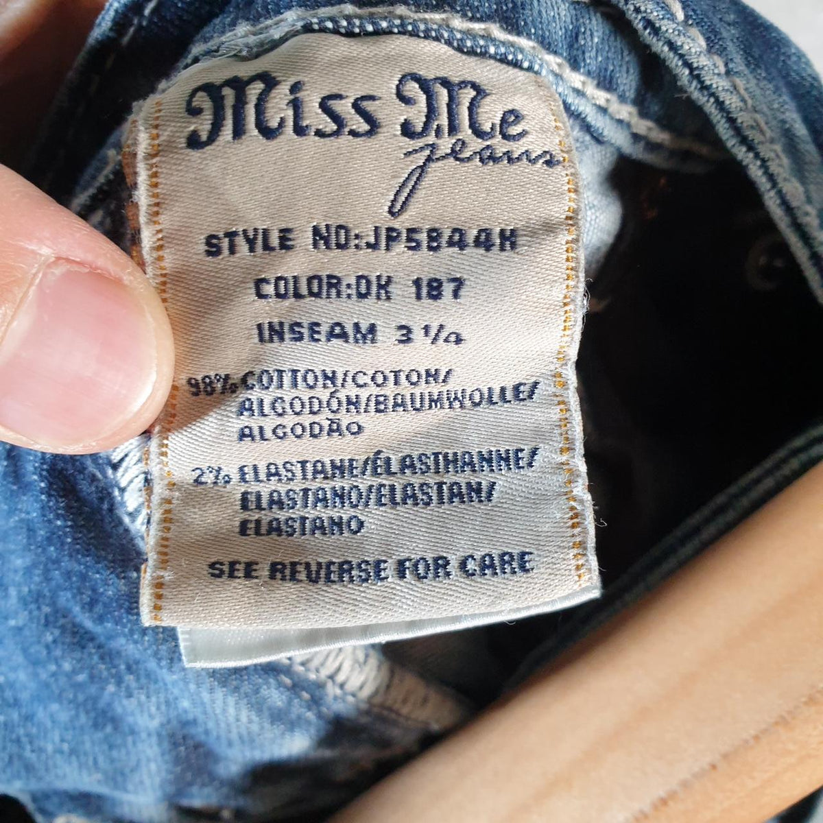 Vintage Miss Me Baggy Y2K Hip Hop Jeans Shorts Jorts Womens W27 Blue Denim Low Rise