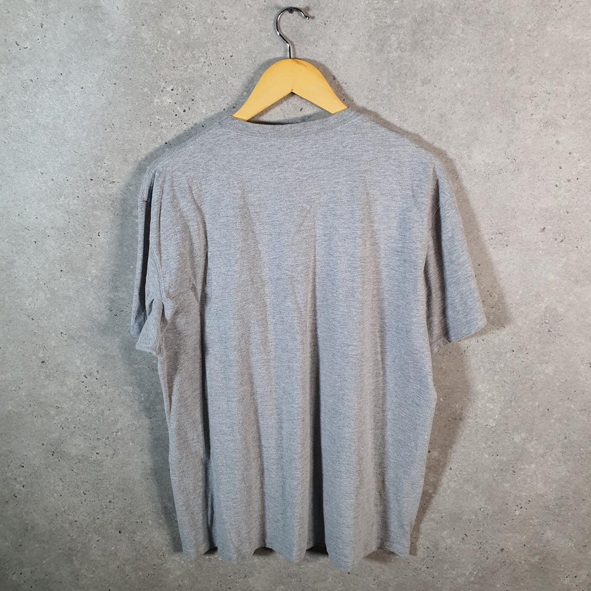 Vintage Champion Embroidered Spellout Logo T Shirt Men’s Large Grey USA Athletic