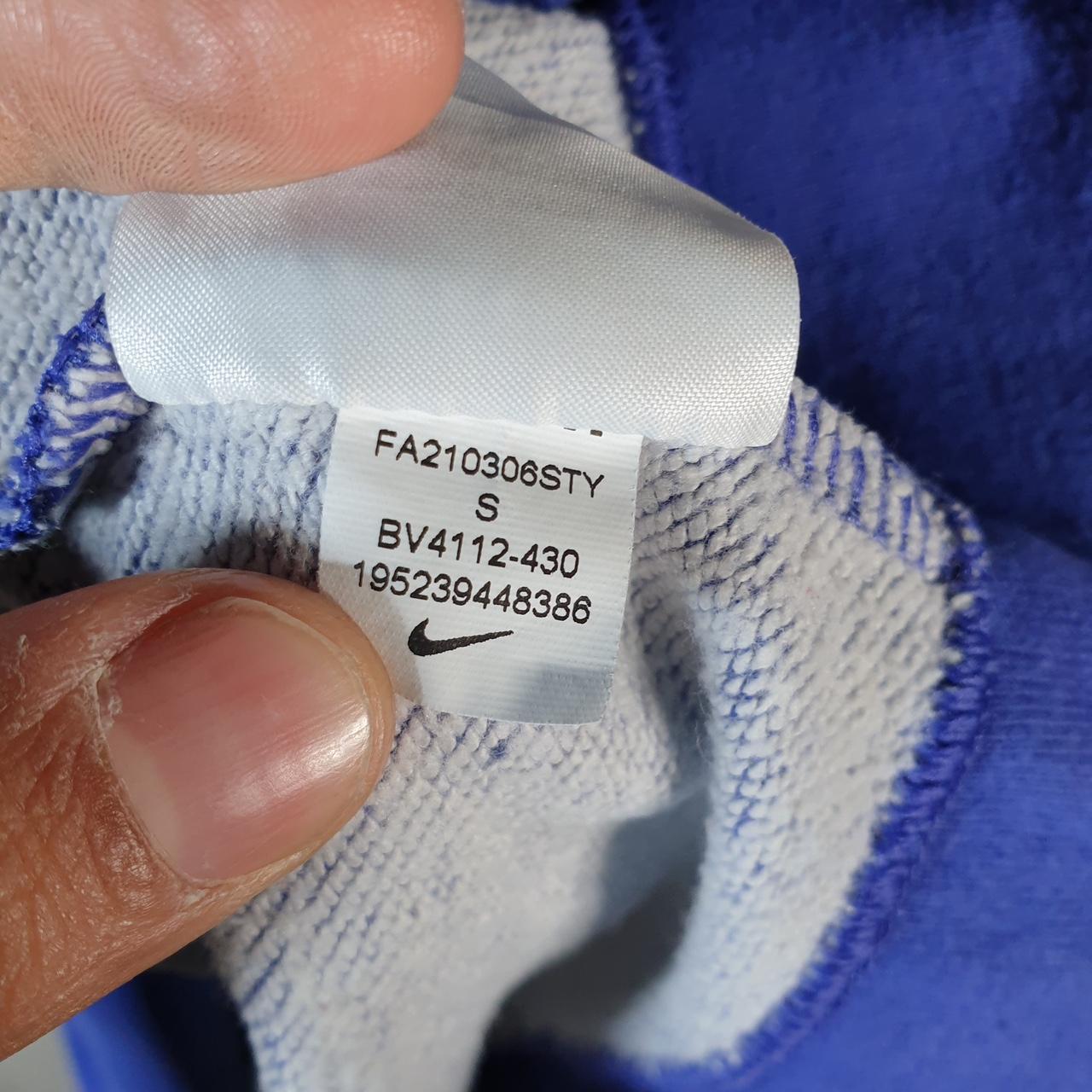 Vintage Nike Club Cropped Sweatshirt Womens Small Blue Swoosh Y2K Pullover Logo