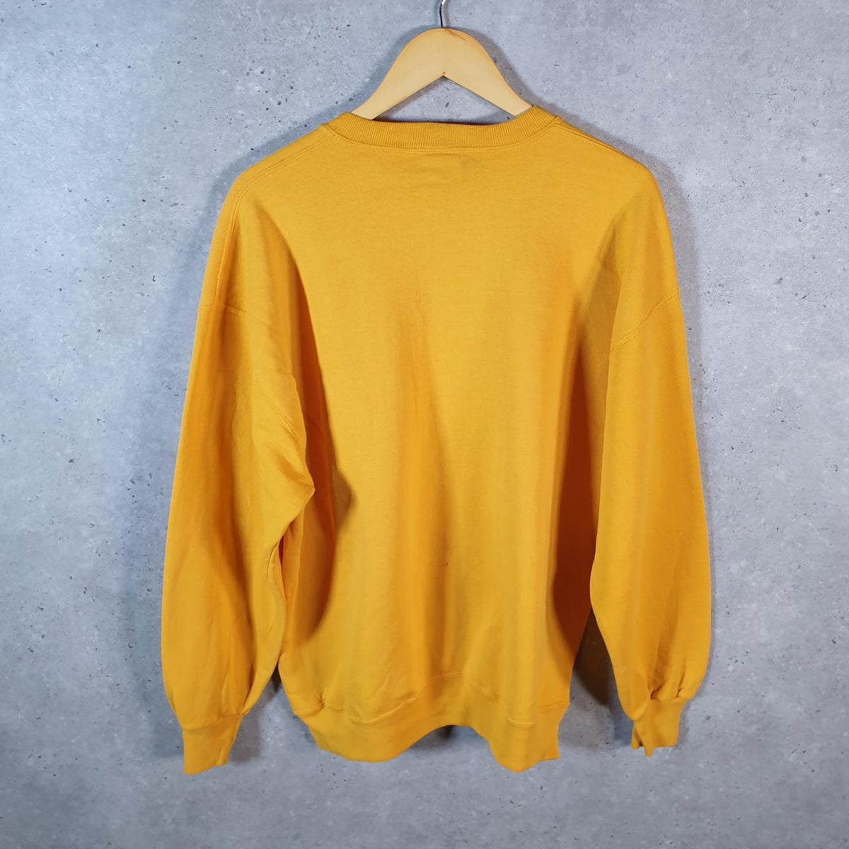 Vintage Russell Athletic Blank USA Sweatshirt Men’s XL Yellow Pullover Baggy