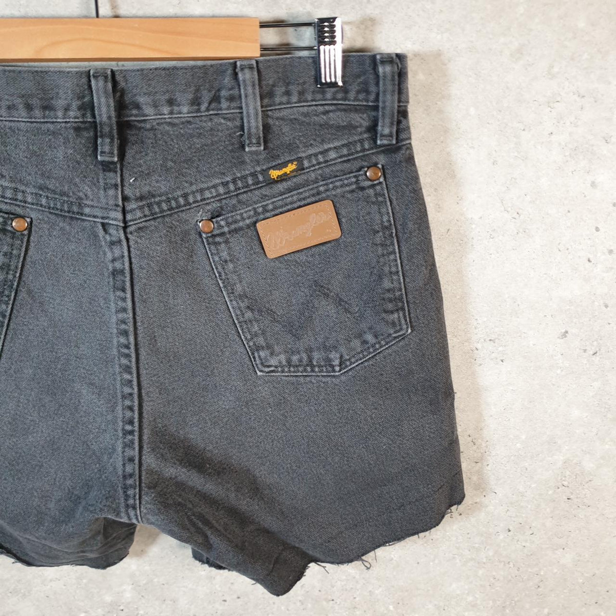 Vintage Wrangler Cut Off Denim Shorts Jorts Cargo Men’s W34 Grey Baggy Cotton