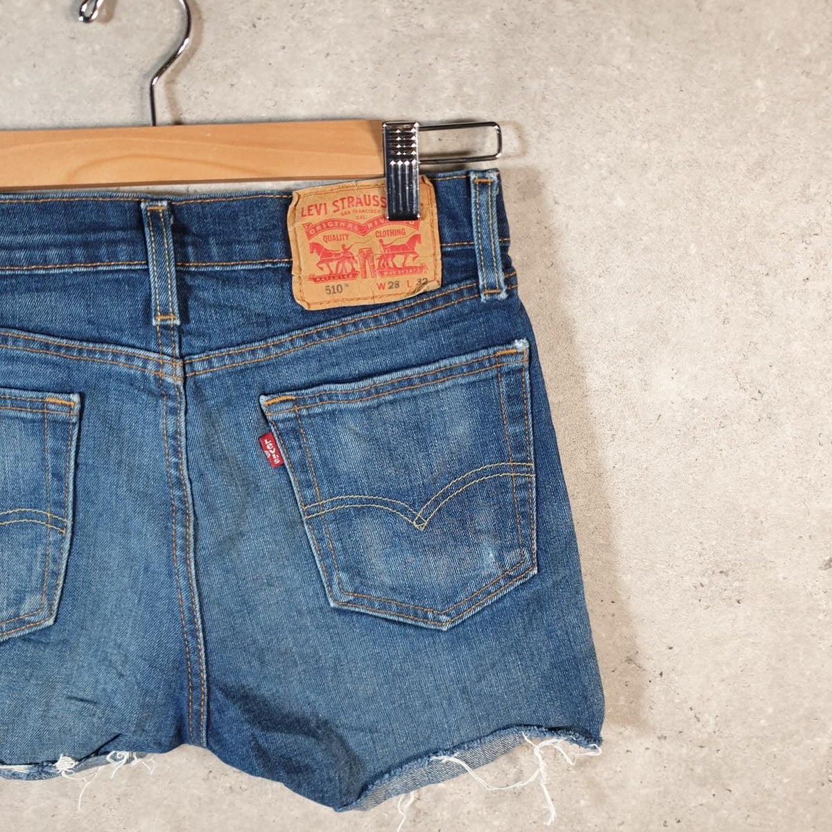 Vintage Levi’s 510 Cut Off Baggy Shorts Jorts Cargo Womens W28 Blue Relaxed Denim