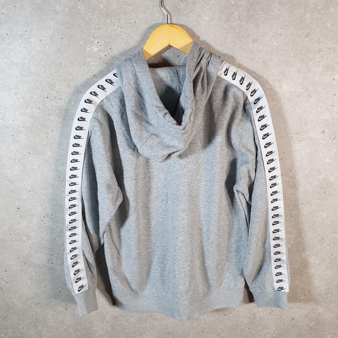 Vintage Nike Club Hoodie Men’s Small Grey Centre Swoosh Y2K Pullover Sweatshirt Logo