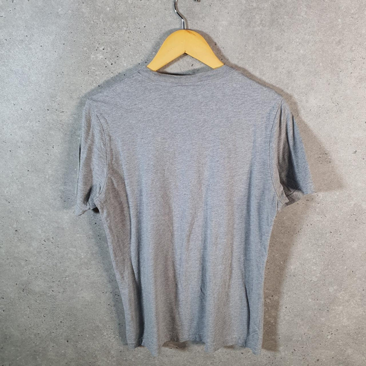 Vintage Adidas Trefoil T Shirt Men’s Small Grey Embroidered Logo Athletic