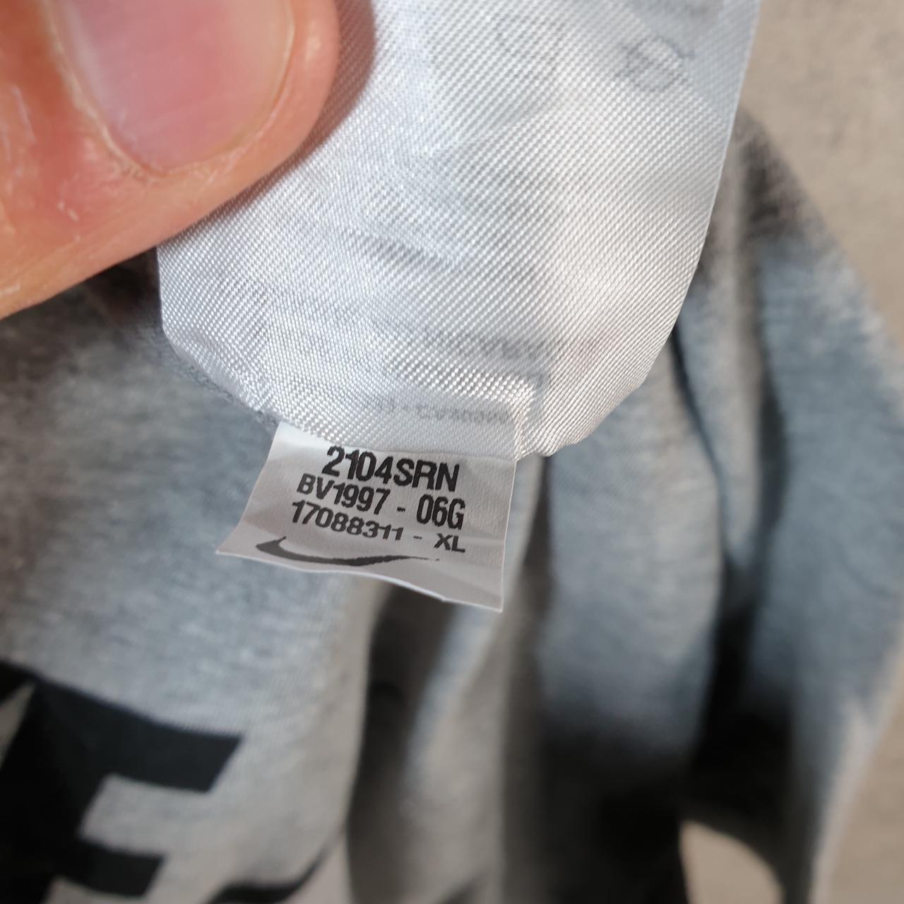 Vintage Nike T Shirt Men’s XL Grey Printed Single Swoosh Logo Athletic C8288