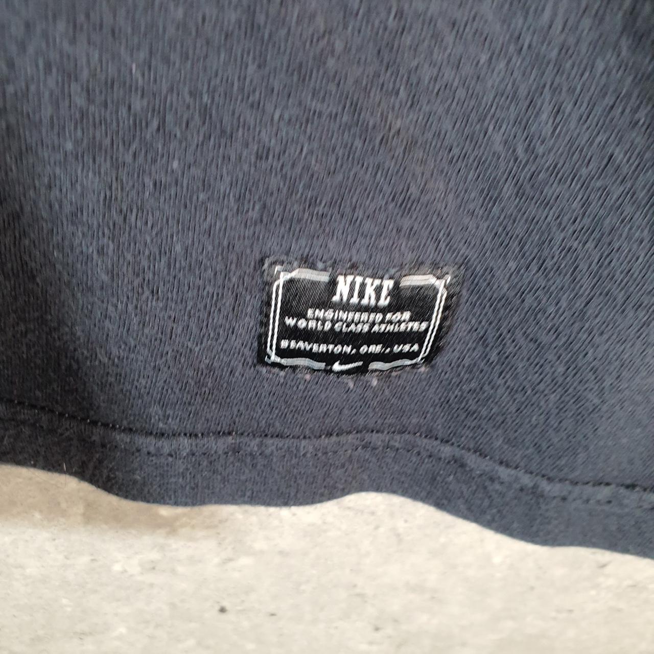 Vintage Nike T Shirt Men’s Medium Black Printed Centre Single Swoosh Logo Athletic