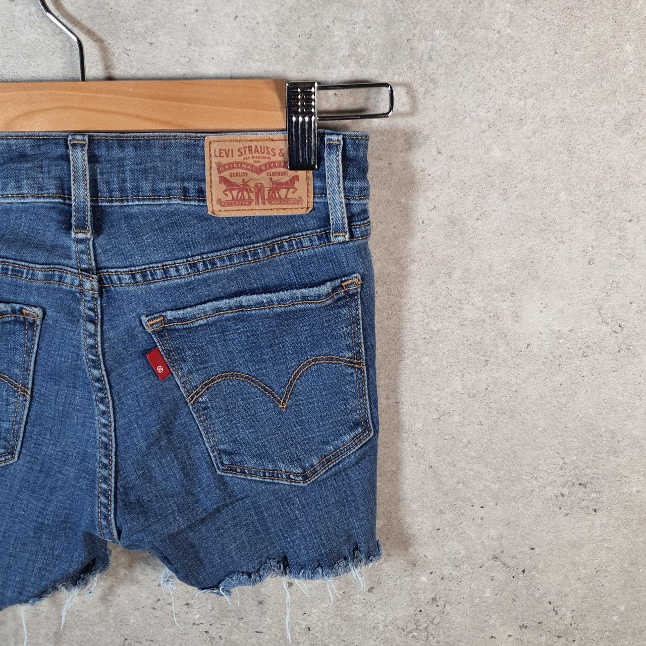 Vintage Levi’s Cut Short Baggy Shorts Jorts Cargo Womens W24 Blue Relaxed Denim A4570