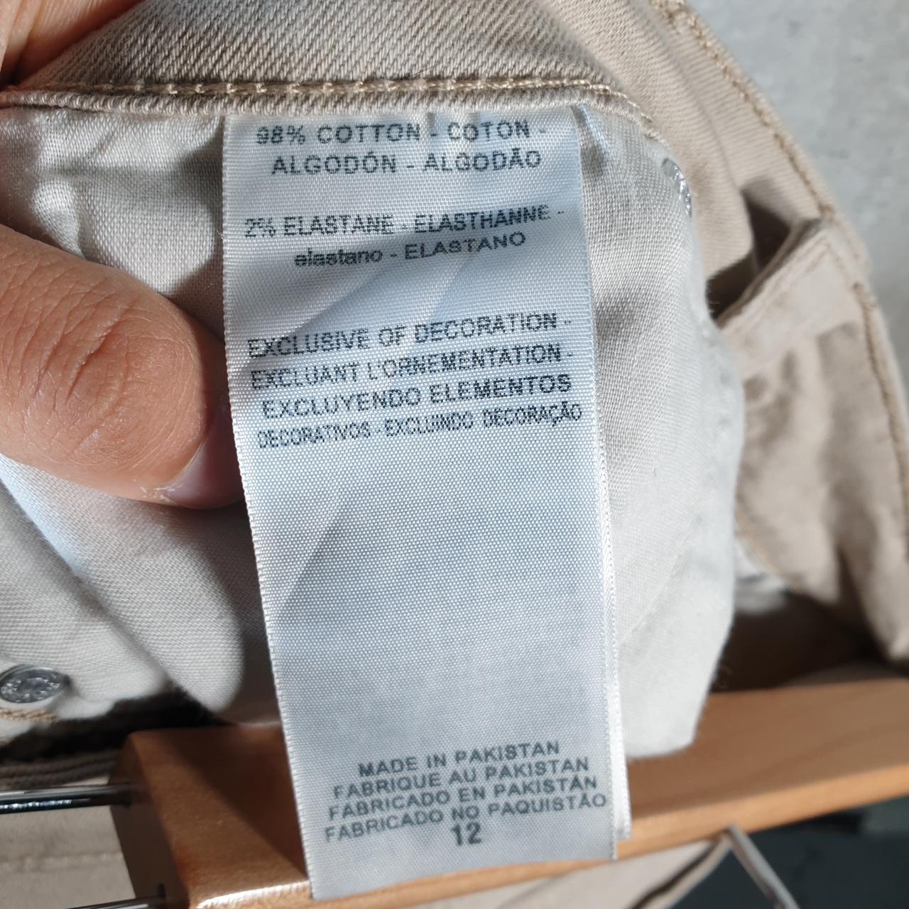 Vintage Levi’s Modern Shorts Jorts Cargo Womens W34 Beige Relaxed Cotton