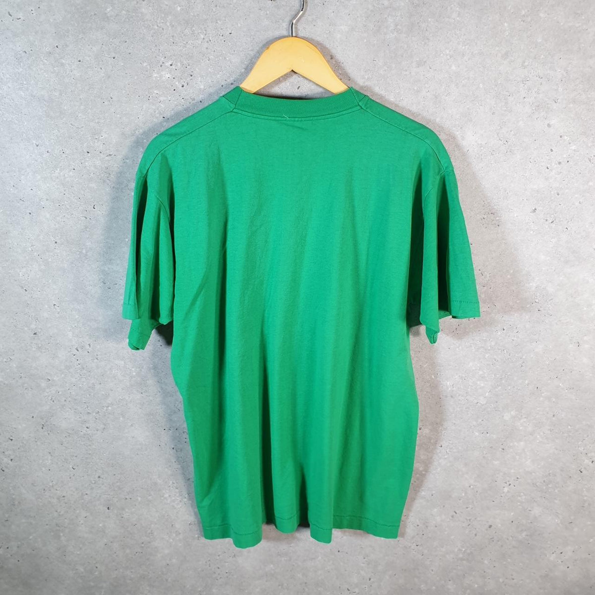 Vintage Fruit of the Loom Kelly Eagles USA 90s Single Stitch T Shirt Men’s Large Green C8787
