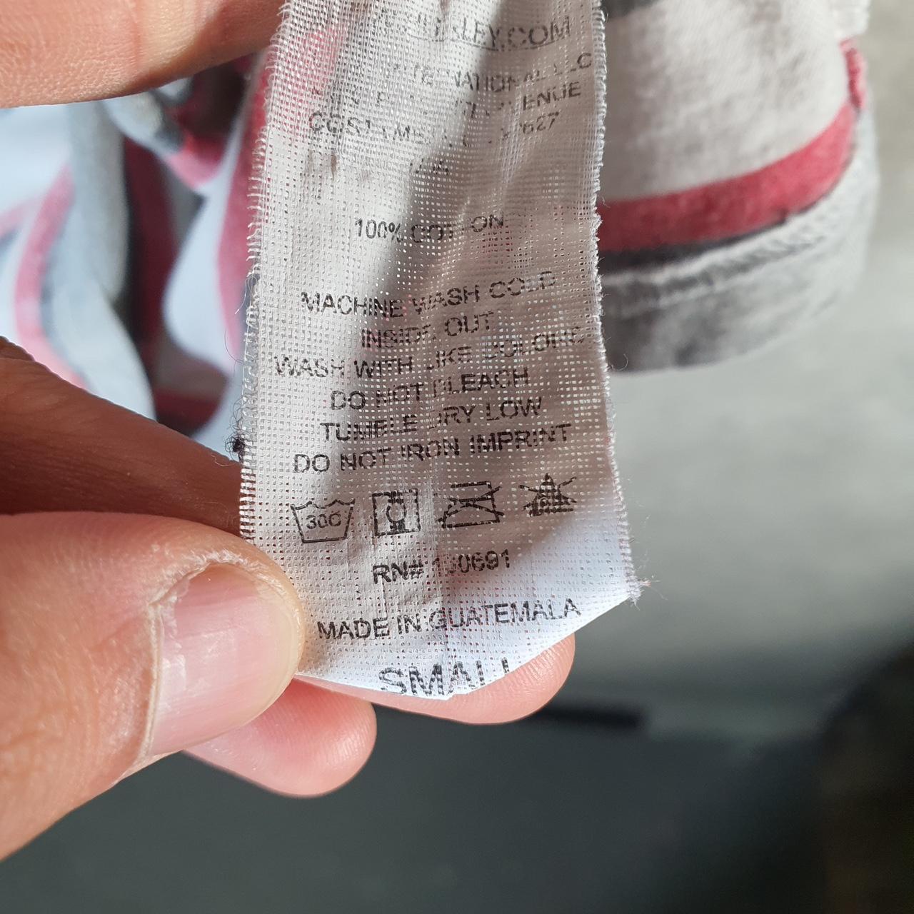 Vintage Hurley Graphic T Shirt Men’s Small Grey Striped Casual Sports Logo Athletic