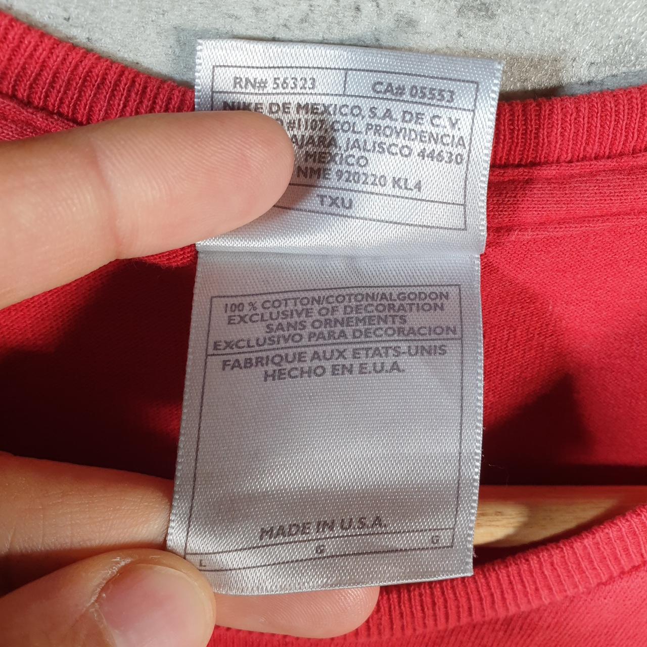 Vintage Nike 90s Made in USA T Shirt Men’s Large Red Swoosh Logo Athletic