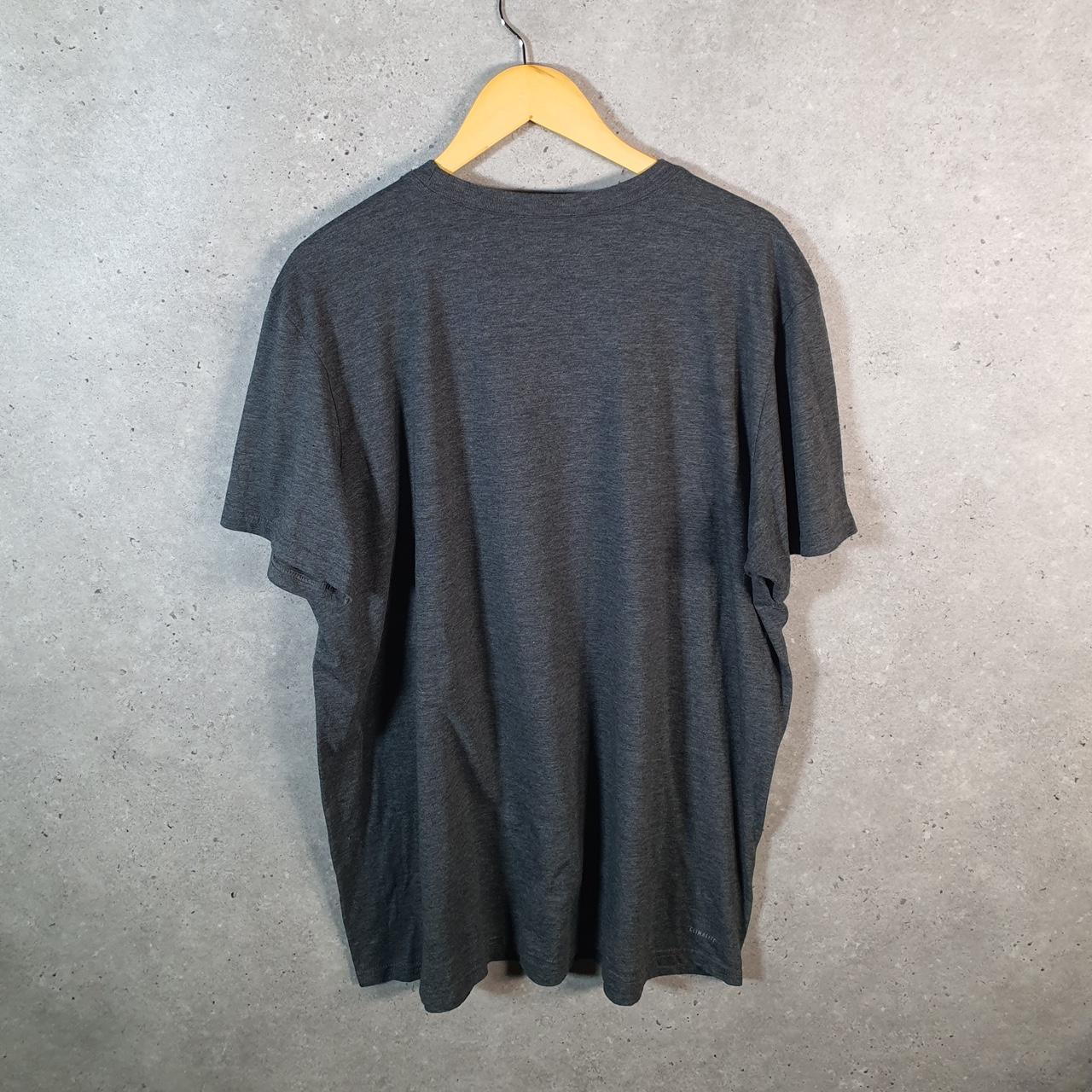 Vintage Adidas T Shirt Shirt Men’s 2XL Grey Three Stripes Logo Athletic C9760