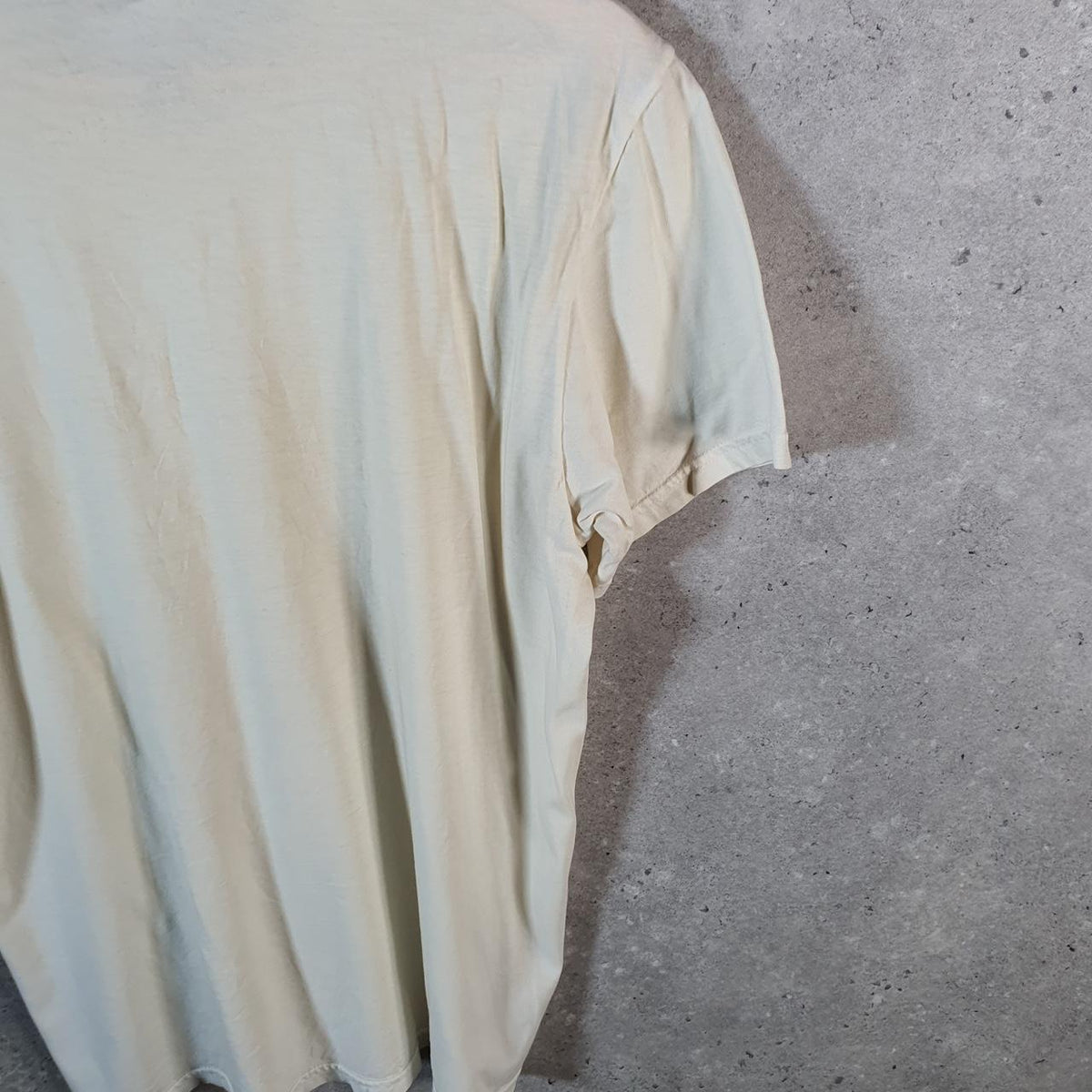 Vintage Calvin Klein T Shirt Men’s Medium White Casual Sports