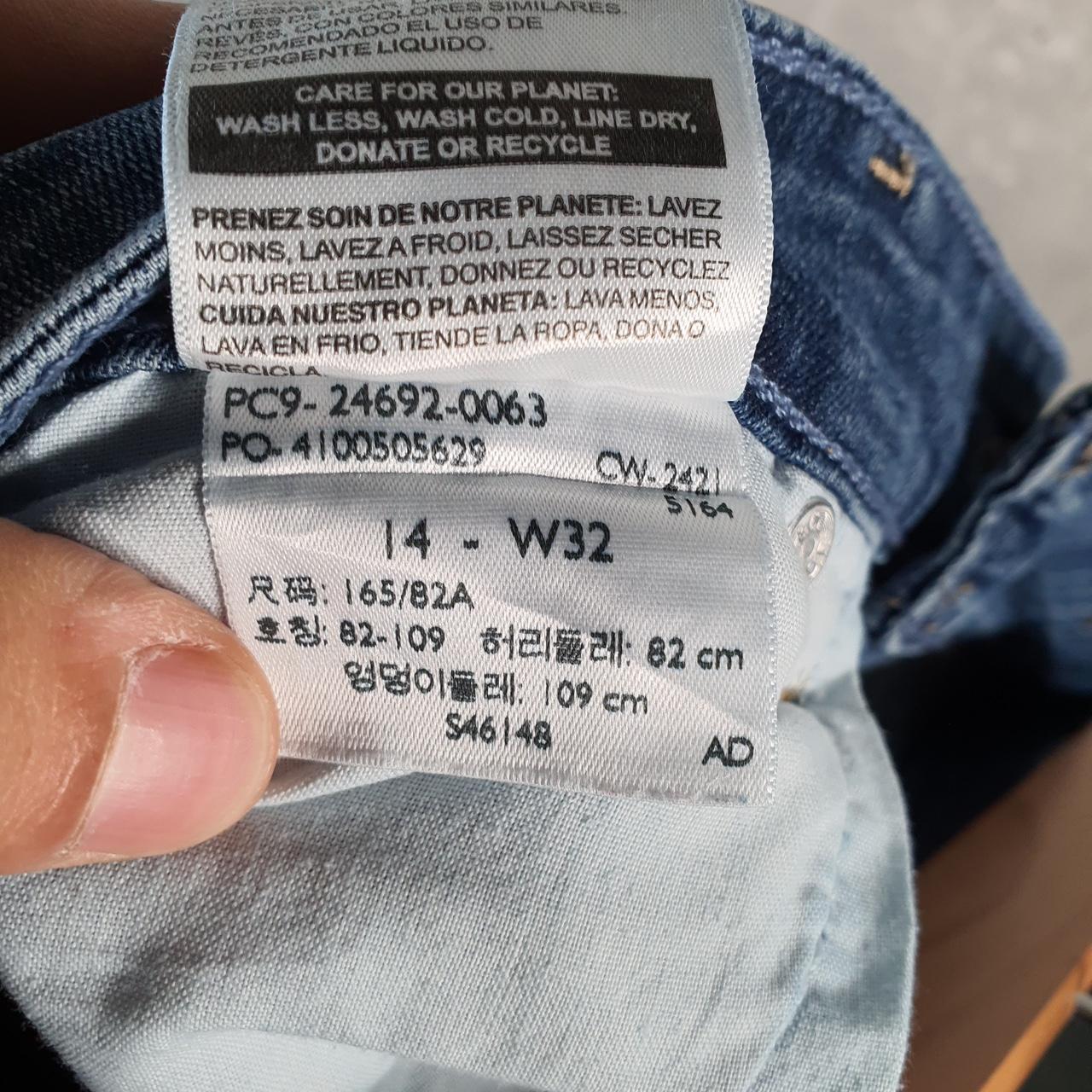 Vintage Levi’s Mid Rise Bermuda Short Baggy Shorts Jorts Cargo Womens W32 Blue Relaxed Denim A4585