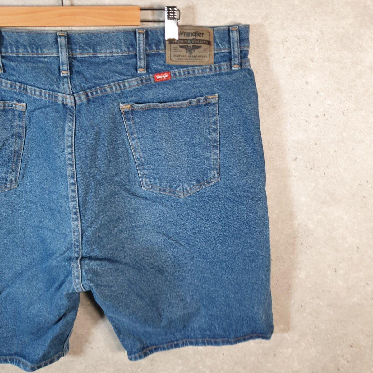 Vintage Wrangler Denim Shorts Jorts Cargo Men’s W42 Blue Baggy Cotton