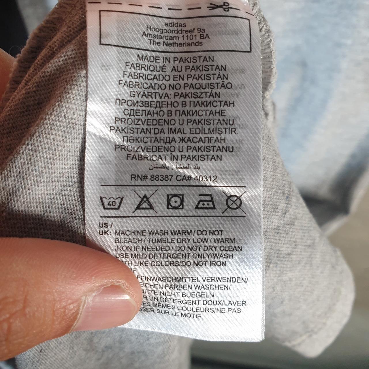 Vintage Adidas Spellout T Shirt Womens Medium Long Grey Three Stripes Logo Athletic