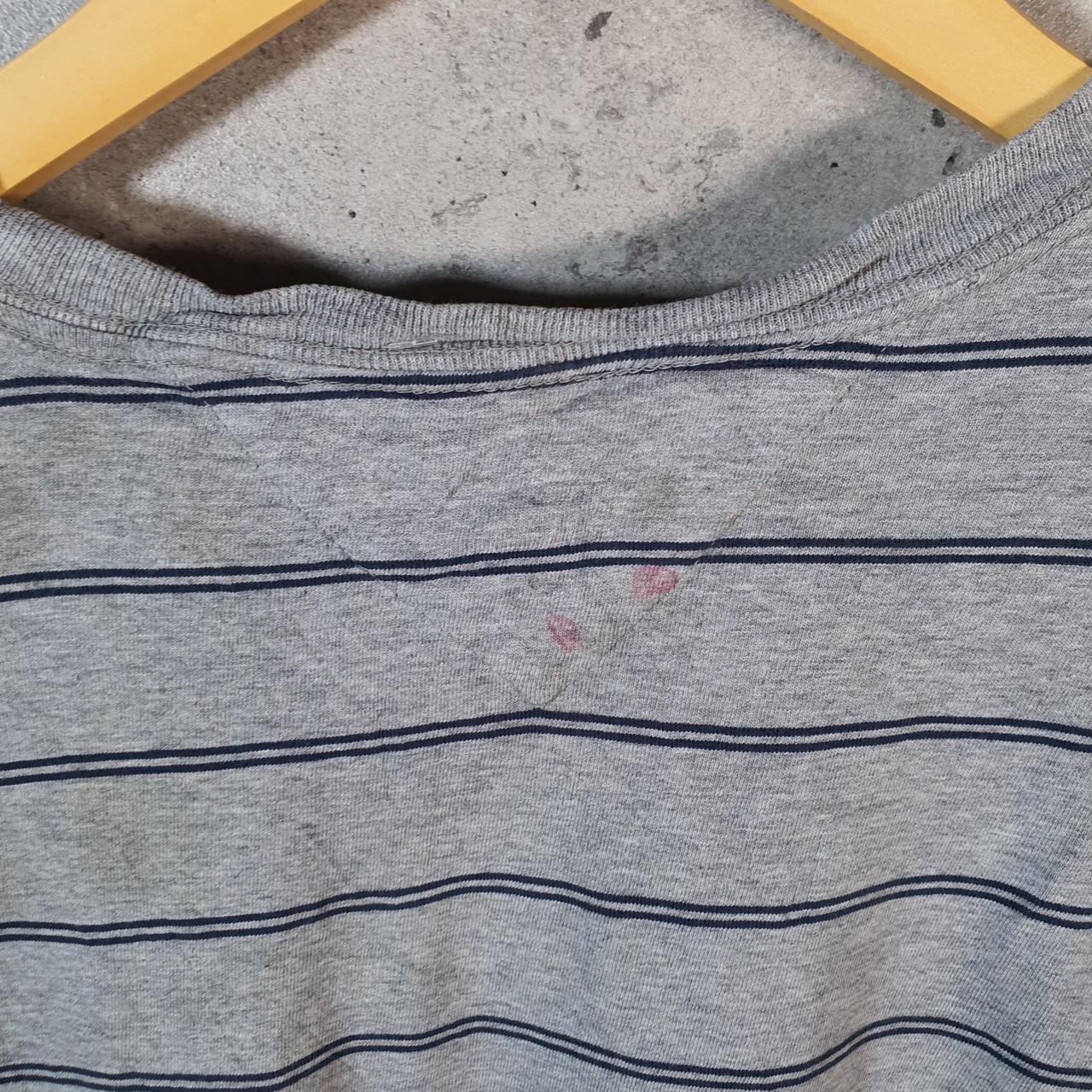 Vintage Tommy Hilfiger T Shirt Men’s Medium Grey Striped Custom Fit Embroidered Logo