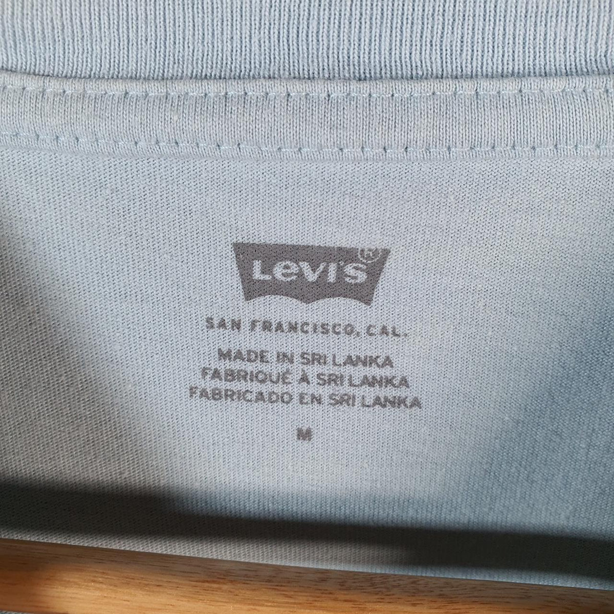 Vintage Levis Spellout T Shirt Shirt Men’s Medium Blue Logo Athletic Casual