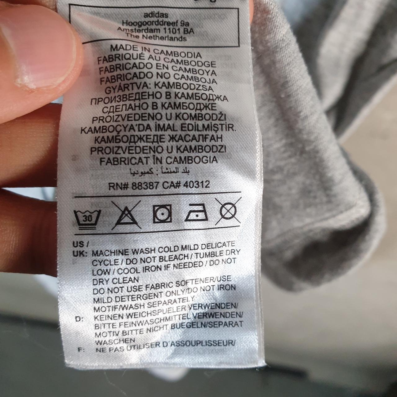 Vintage Adidas PrimeGreen T Shirt Men’s Medium Grey Three Stripes Logo Athletic