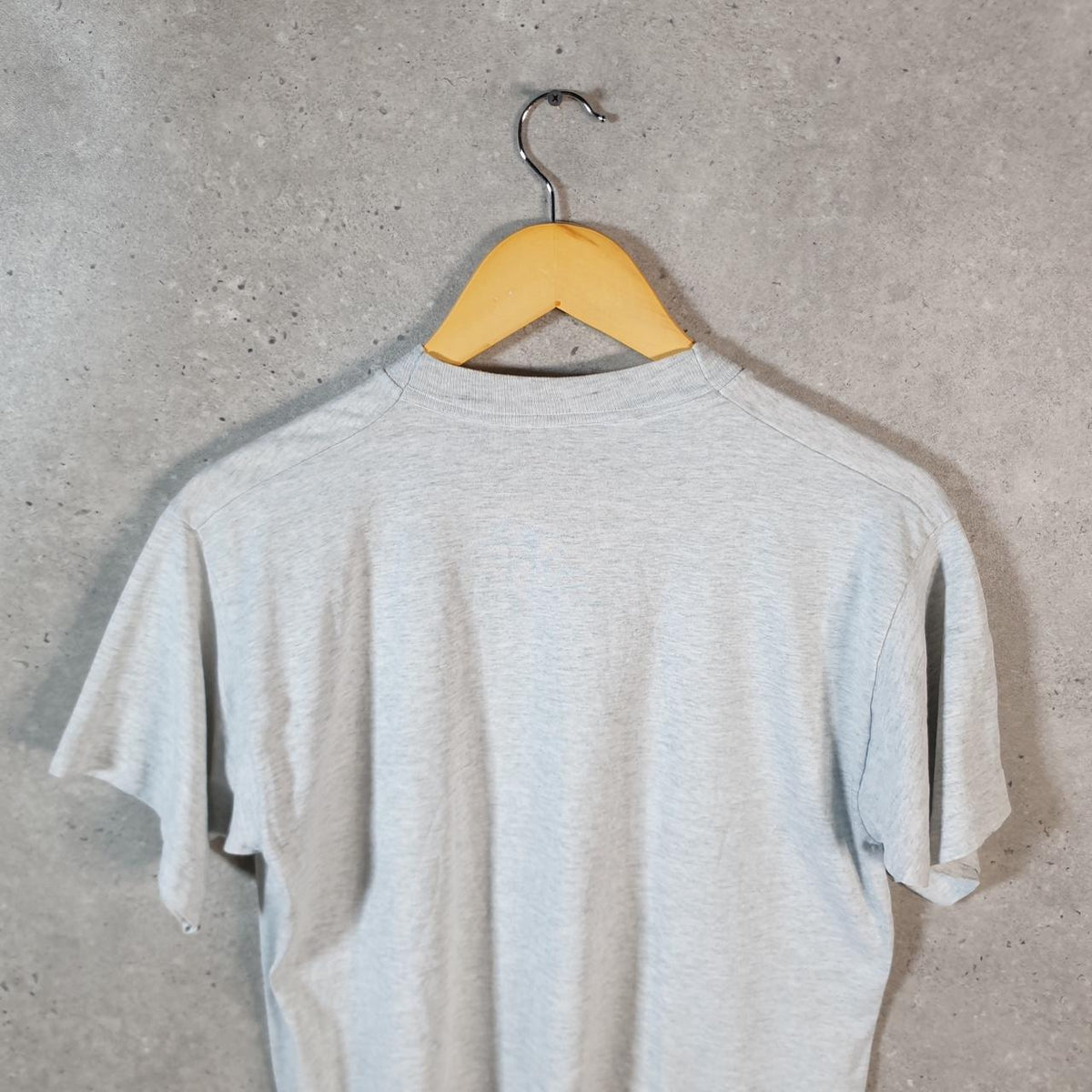 Vintage Green Lake WI Deer Fish Tree Boat 90s USA Single Stitch T Shirt Men’s Small Grey C9567