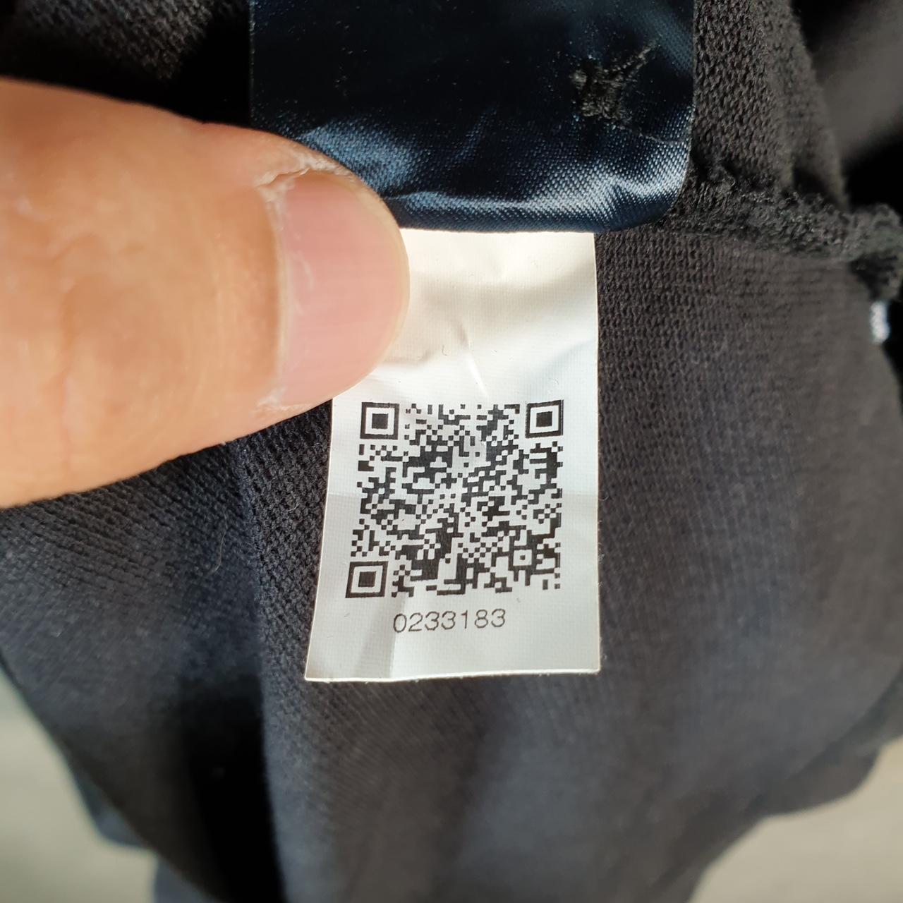 Vintage Tommy Hilfiger Polo Shirt Men’s Large Black Custom Fit Embroidered Logo