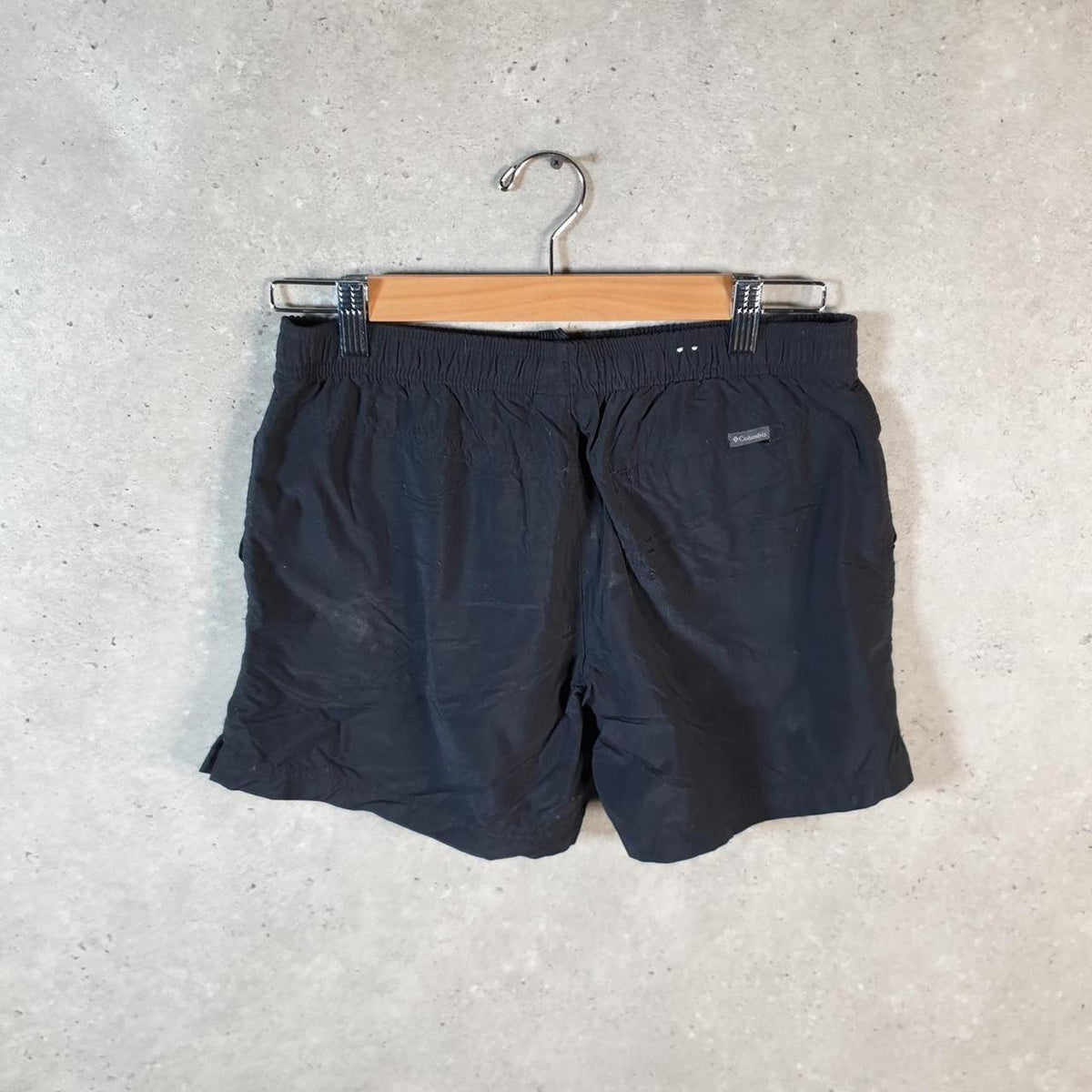 Vintage Columbia Performance Fishing Gear Shorts Womens Small Black Athletic Hiking
