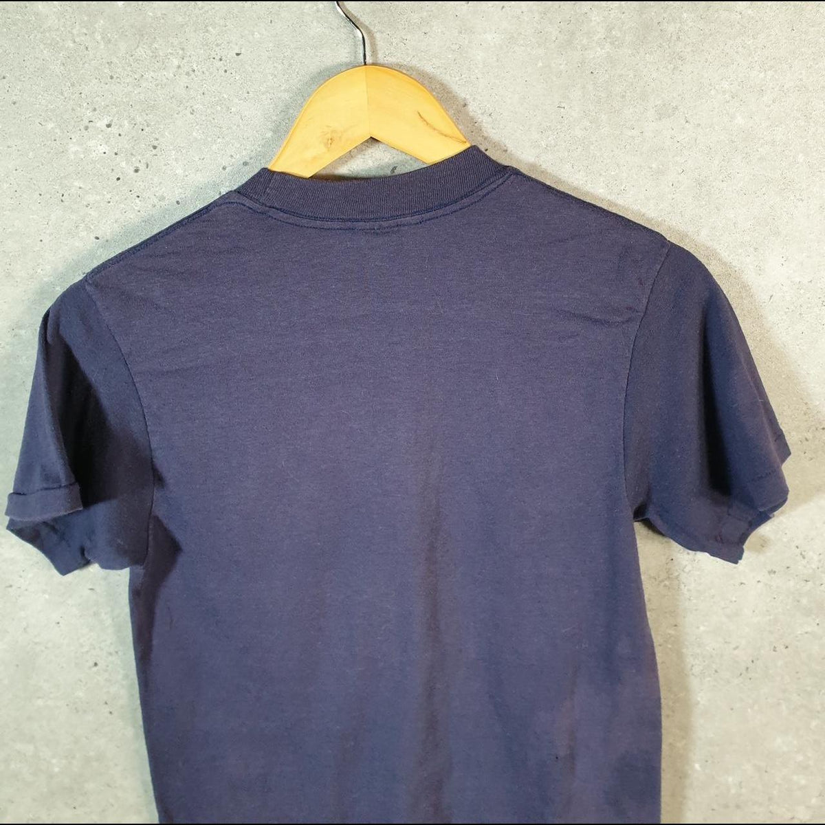 Vintage Anvil Epsom Clinic USA 90s USA Single Stitch T Shirt Men’s XS Navy Blue C8037