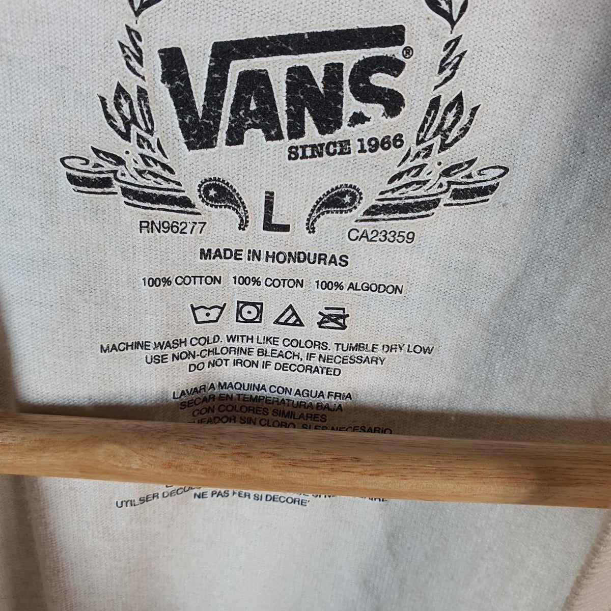 Vintage Vans Off the Wall T Shirt Men’s Large White Classic Fit Casual