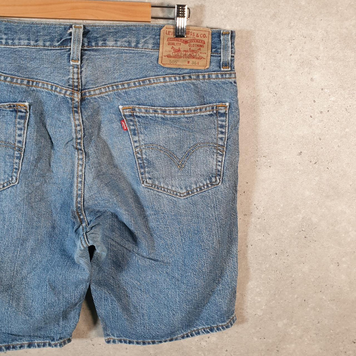 Vintage Levi’s 505 Baggy Shorts Jorts Cargo Men’s W36 Blue Relaxed Denim