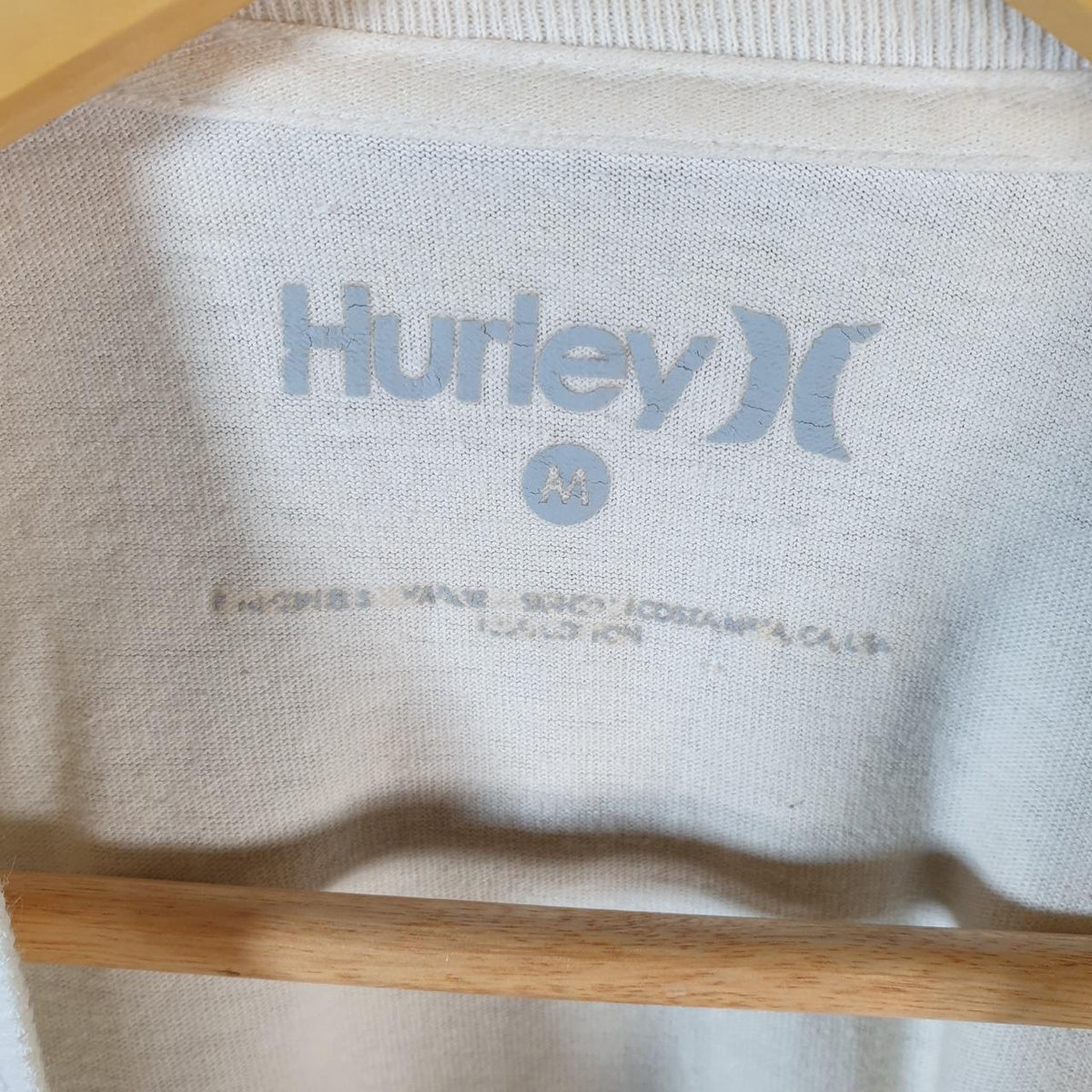 Vintage Hurley Graphic T Shirt Men’s White Medium Casual Sports Logo Athletic