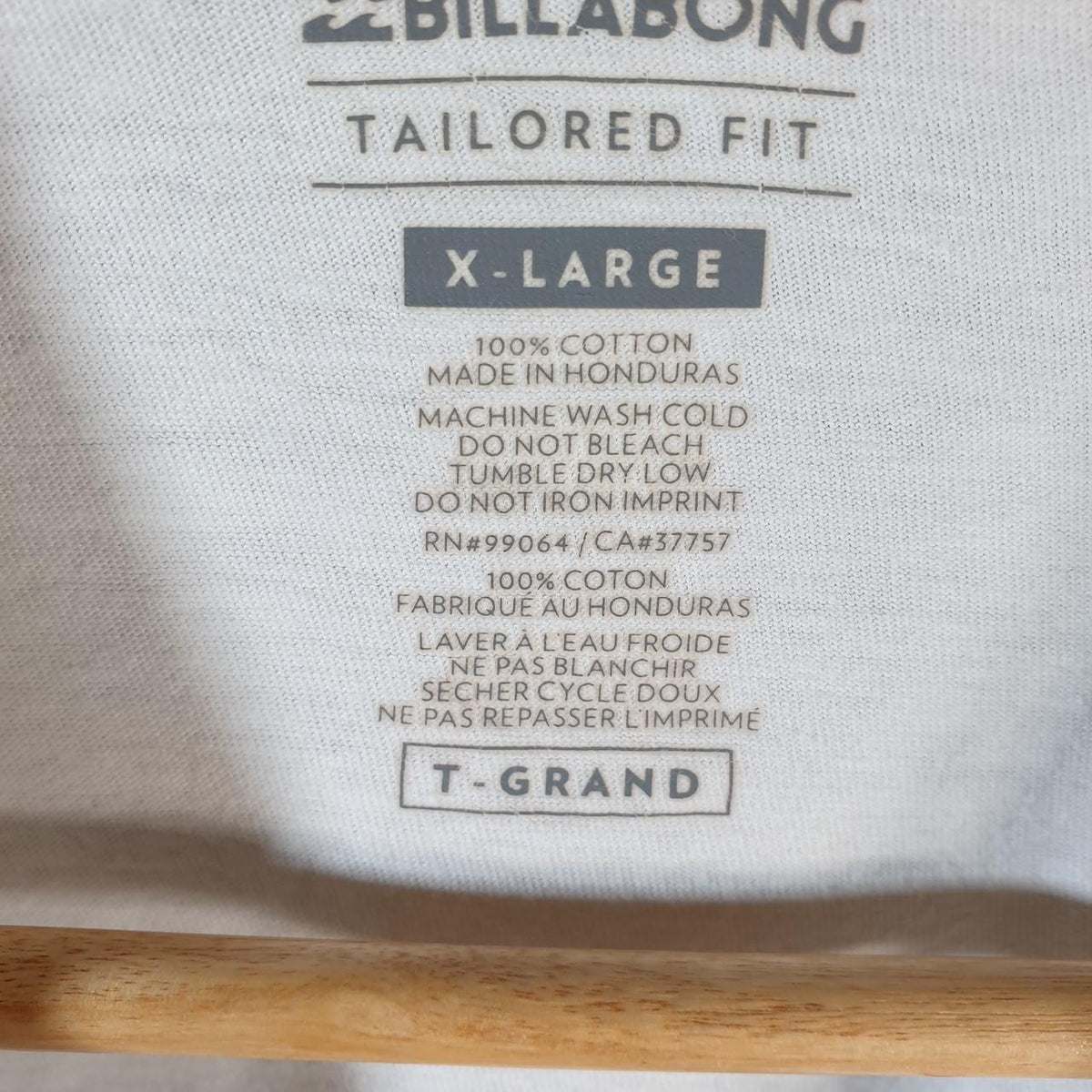 Vintage Billabong Surf Waves T Shirt Men’s XL White Casual Logo Surfing Y2K