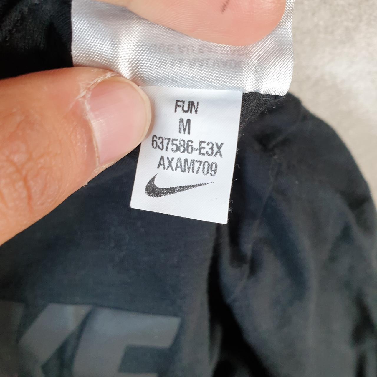 Vintage Nike Spellout Club T Shirt Men’s Medium Black Logo Swoosh Athletic C9783