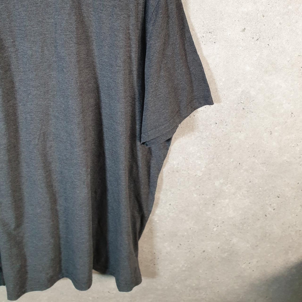 Vintage Adidas Amplifier T Shirt Men’s 2XL Grey Three Stripes Logo Athletic