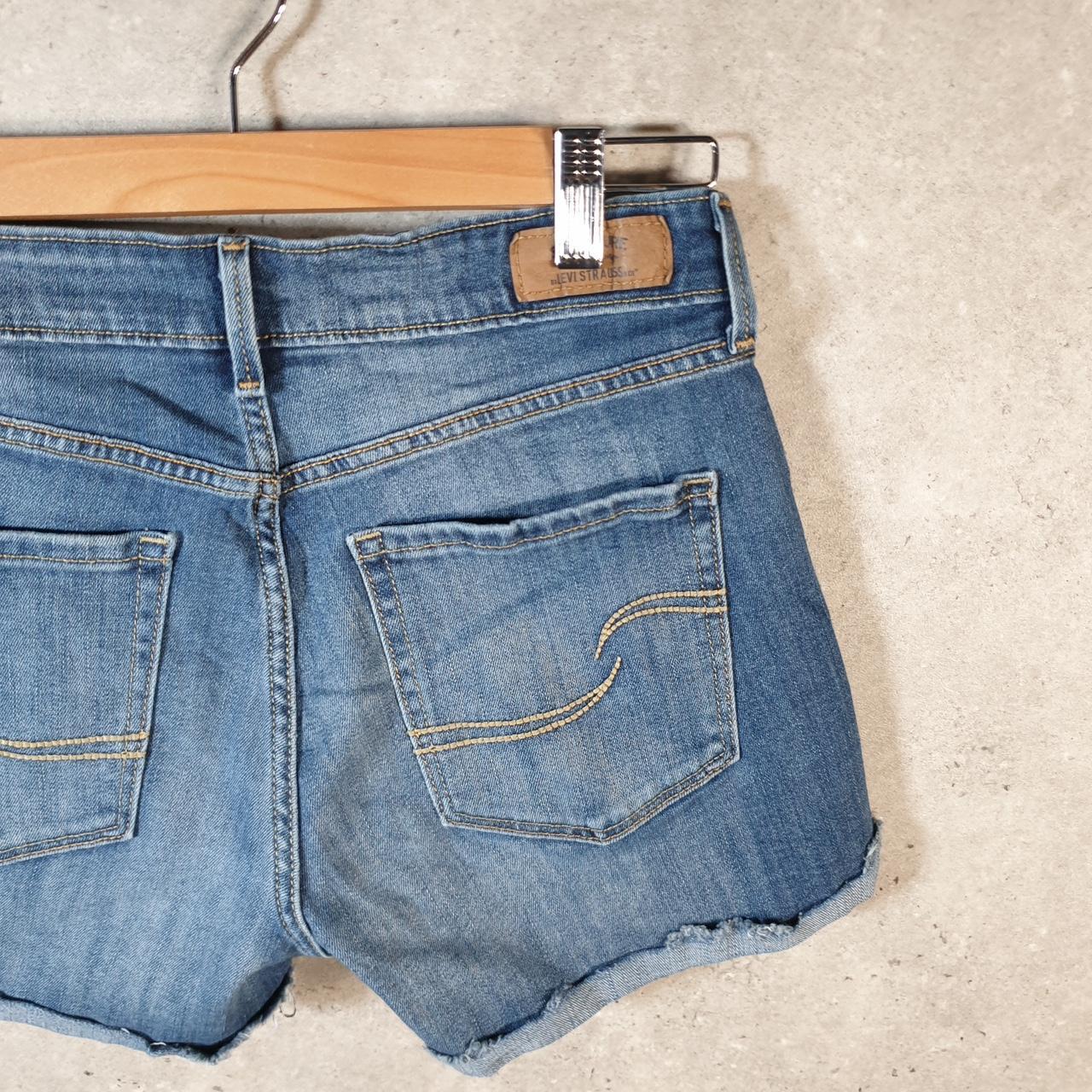 Vintage Levi’s Cut Off Baggy Shorts Jorts Cargo Womens W28 Blue Relaxed Denim