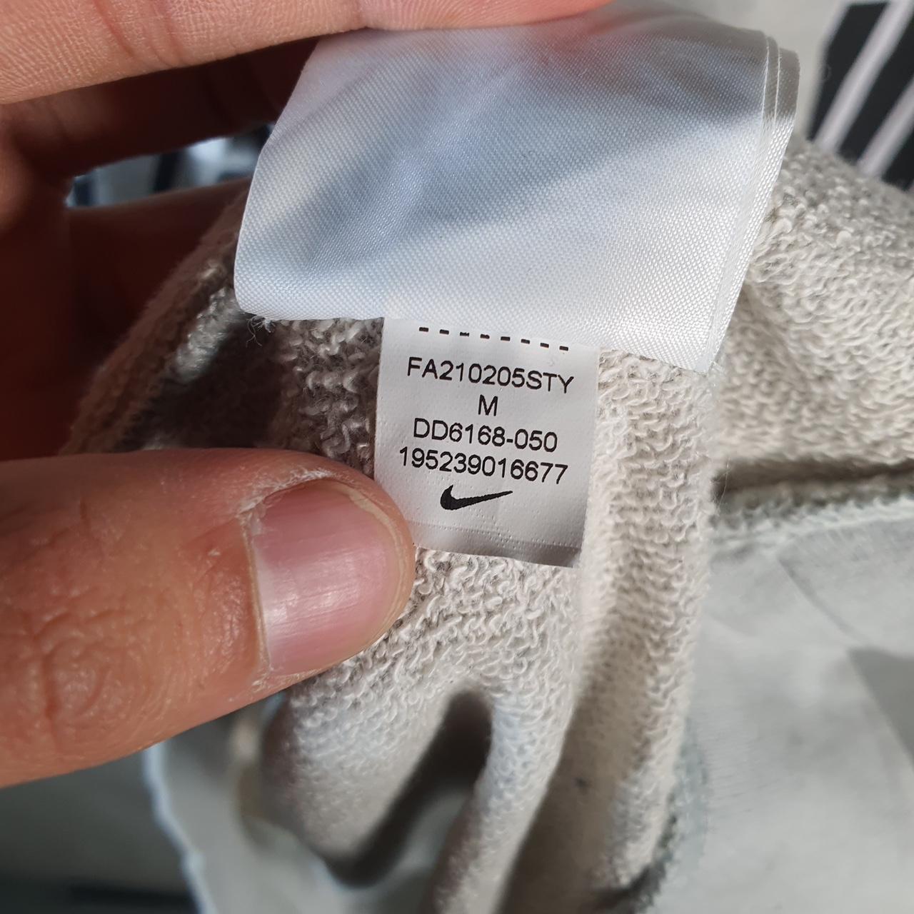 Vintage Nike Club Hoodie Men’s Medium Grey Swoosh Y2K Pullover Sweatshirt Logo