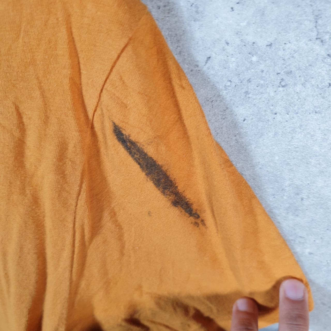 Vintage Guess Snake Pocket Graphic T Shirt Men’s Medium Orange Casual Sports Logo Athletic