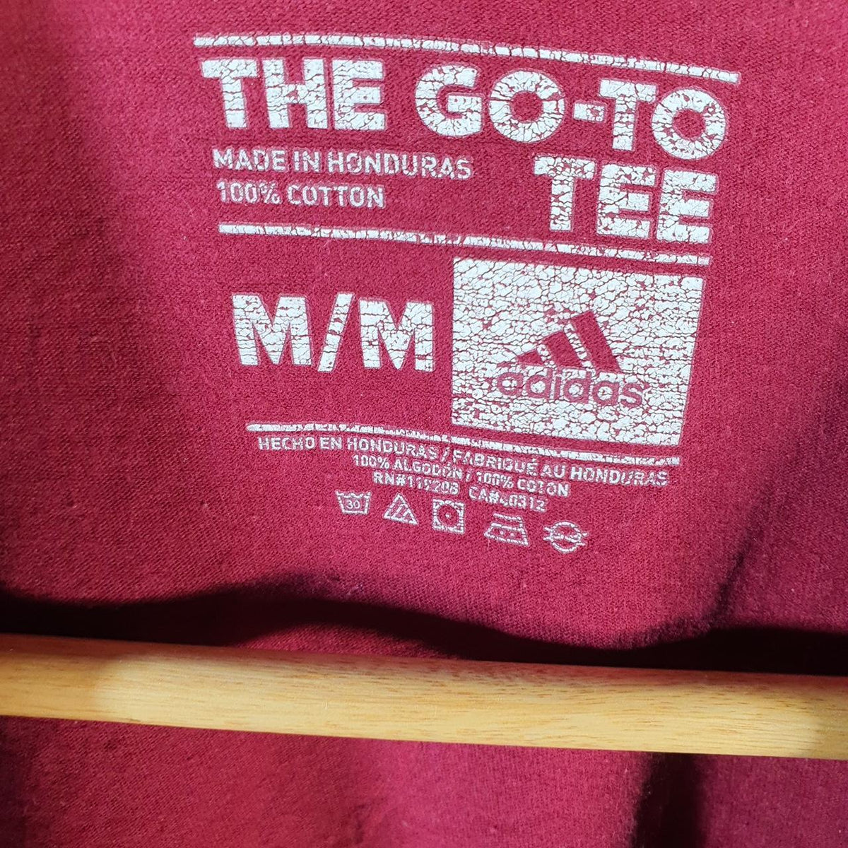 Vintage Adidas Go To Tee T Shirt Men’s Medium Red Three Stripes Logo